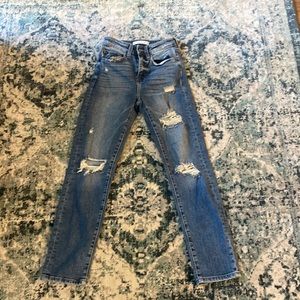 NWOT High rise mom Jean